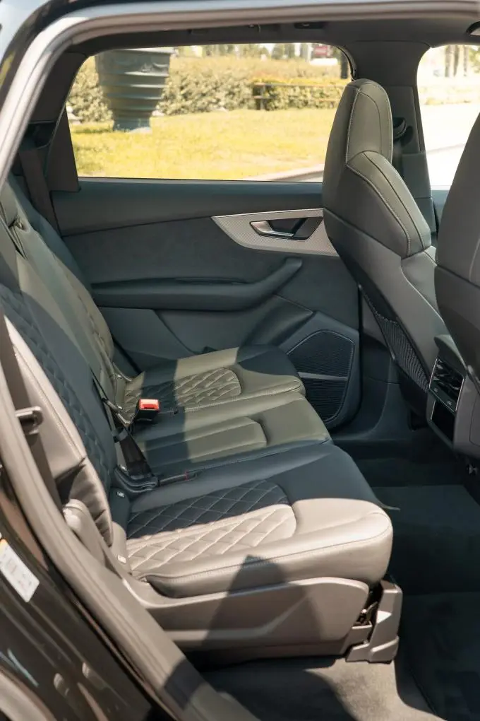 Audi Q7 50 TDI S-Line Edition 2025, rear view — Ibiza Luxury Car Rental, Ibiza. Audi Q7 50 TDI S-Line Edition in Ibiza An Audi Q7 50 TDI S-Line Edition rental in Ibiza…