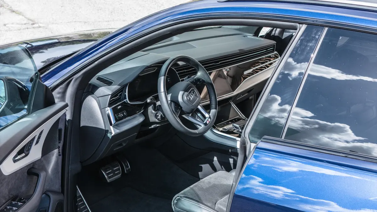 Audi Q8 55 TFSI 2022, interior — Ibiza Luxury Car Rental, Ibiza. Audi Q8 55 TFSI in Ibiza An Audi Q8 55 TFSI rental in Ibiza combines 340 horsepower with…