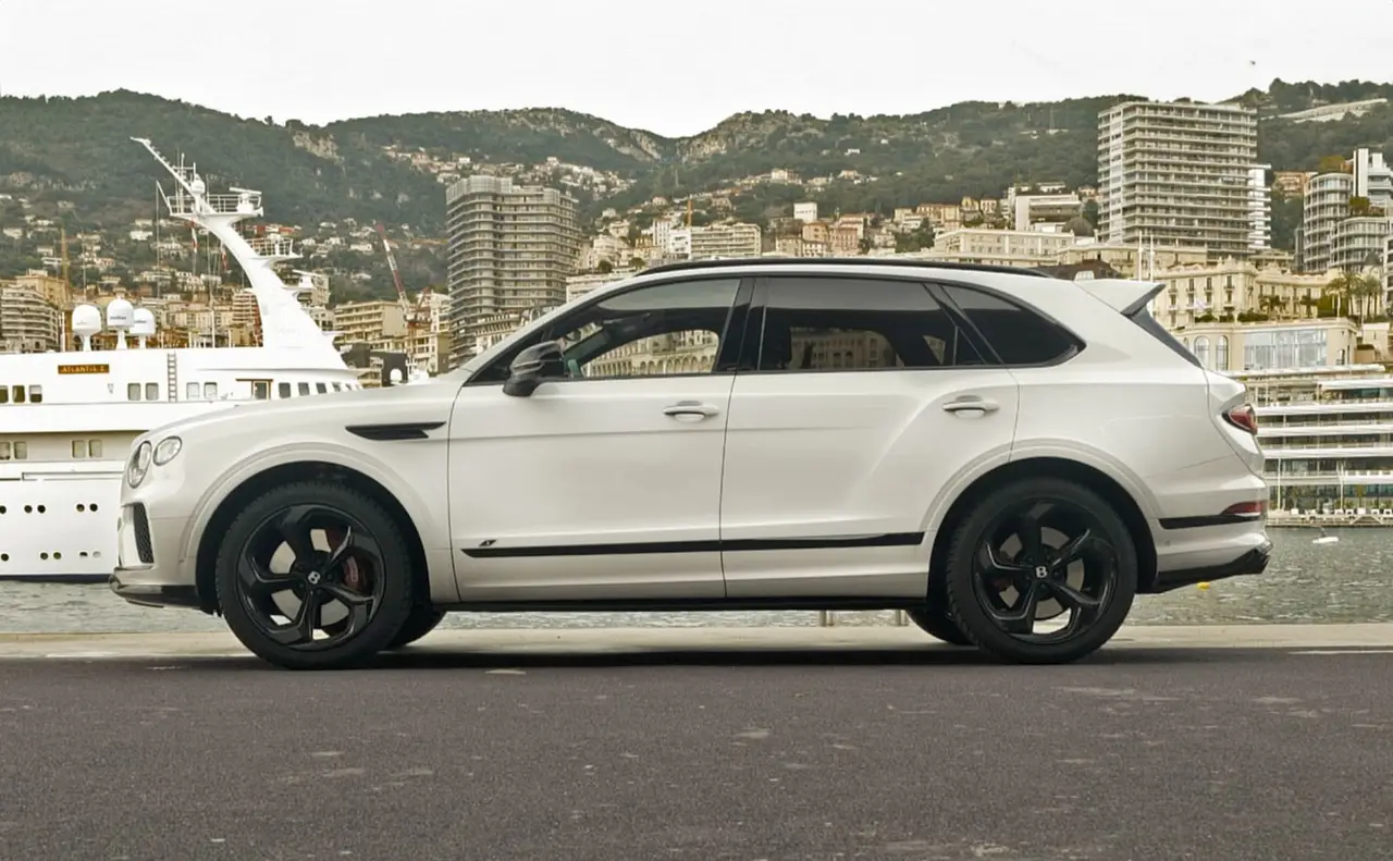 Bentley Bentayga V8-S 2024, front view — Ibiza Luxury Car Rental, Ibiza. Bentley Bentayga V8-S in Ibiza A Bentley Bentayga V8-S hire in Ibiza offers 550…