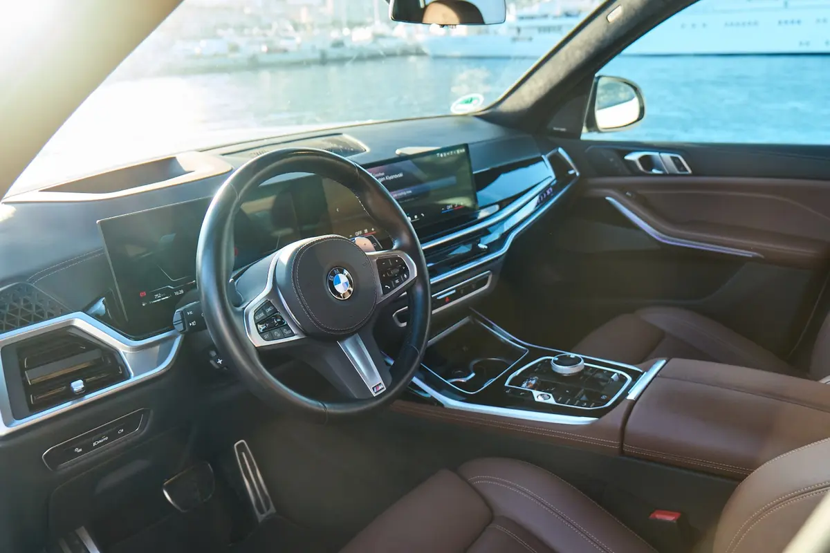 BMW X7 40d M 2024, interior — Ibiza Luxury Car Rental, Ibiza. BMW X7 40d M in Ibiza A BMW X7 40d M rental in Ibiza provides 352 horsepower within a…