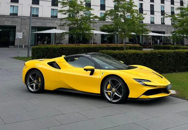 Ferrari SF90 Spider 2024 — Ibiza Luxury Car Rental, Ибица