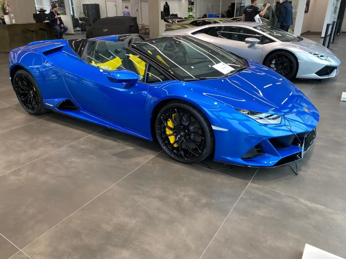 Lamborghini Huracan Evo Spyder 2022, front view — Ibiza Luxury Car Rental, Ibiza. Lamborghini Huracan Evo Spyder in Ibiza A Lamborghini Huracan Evo Spyder rental in Ibiza…