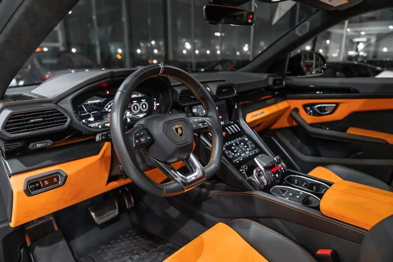 Lamborghini Urus S 2024, dashboard — Ibiza Luxury Car Rental, Ibiza. Lamborghini Urus S in Ibiza A Lamborghini Urus S hire in Ibiza combines 666 horsepower…