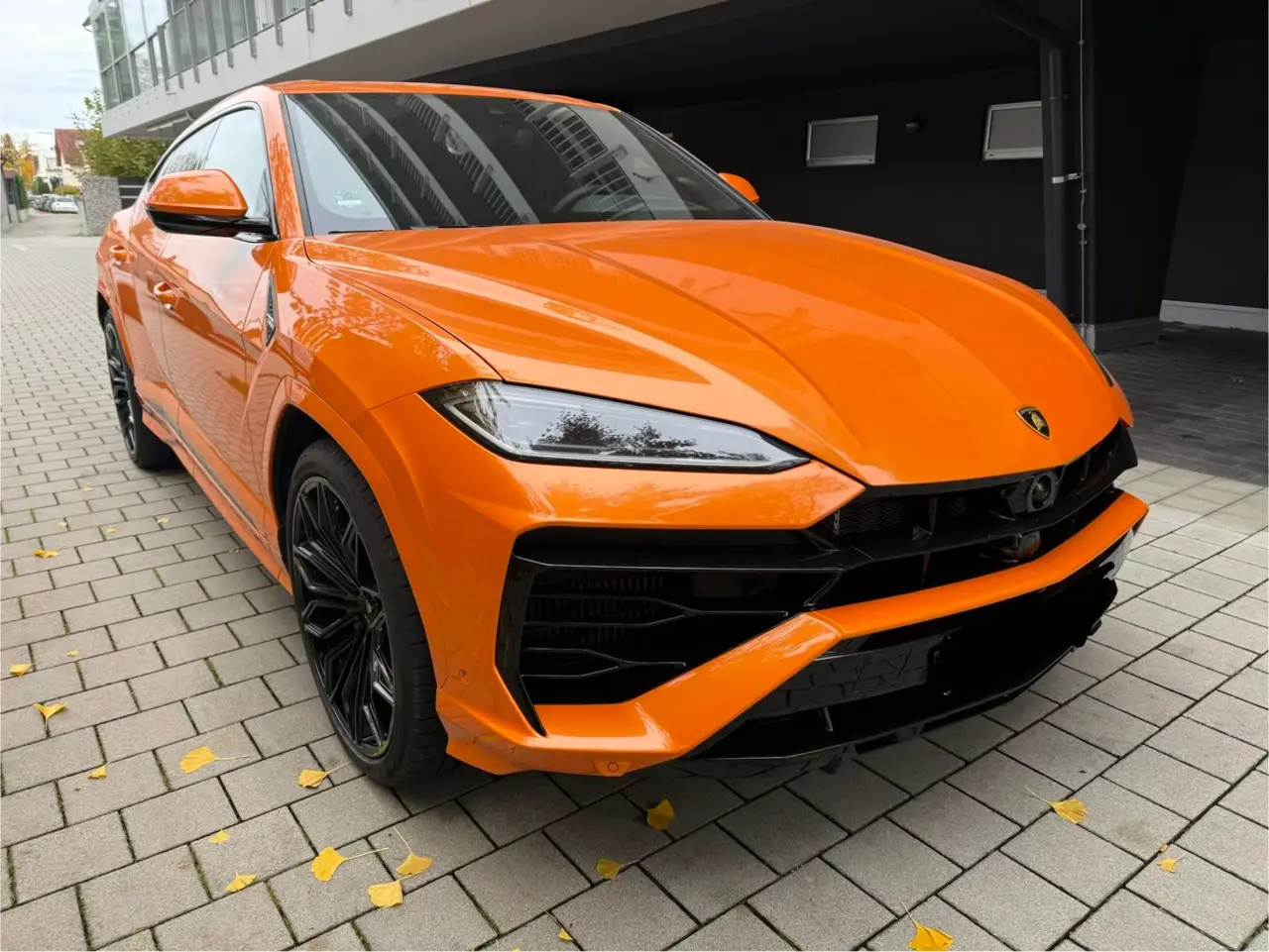Lamborghini URUS SE 2025, rear view — Ibiza Luxury Car Rental, Ibiza. Lamborghini URUS SE in Ibiza A Lamborghini URUS SE hire in Ibiza delivers 800 horsepower…