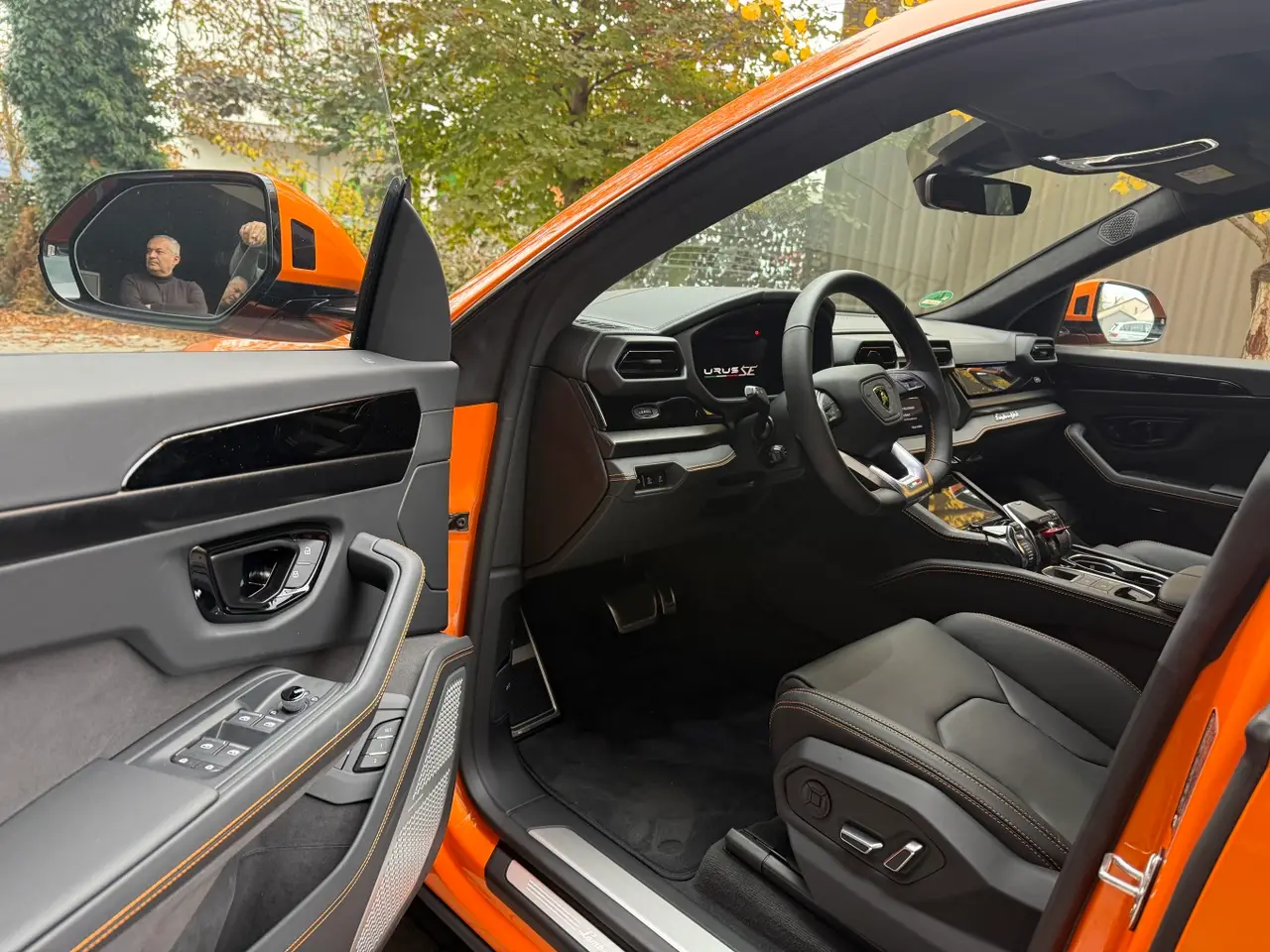 Lamborghini URUS SE 2025, interior — Ibiza Luxury Car Rental, Ibiza. Lamborghini URUS SE in Ibiza A Lamborghini URUS SE hire in Ibiza delivers 800 horsepower…