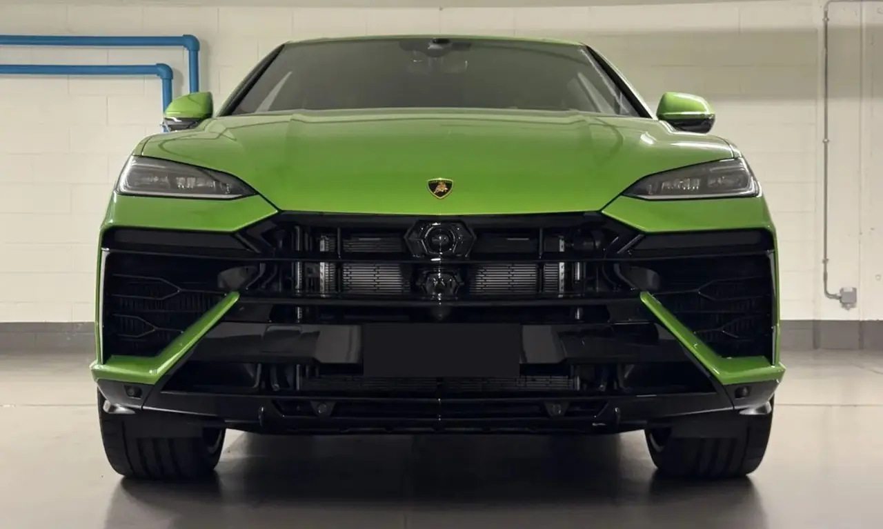 Lamborghini Urus SE 2026, interior — Ibiza Luxury Car Rental, Ibiza. Lamborghini Urus SE in Ibiza A Lamborghini Urus SE hire in Ibiza delivers 800 horsepower…