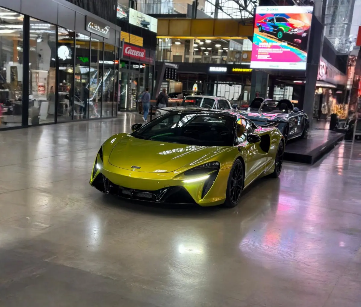 McLaren Artura Spider 2024, interior — Ibiza Luxury Car Rental, Ibiza. McLaren Artura Spider in Ibiza A McLaren Artura Spider rental in Ibiza pairs 671…