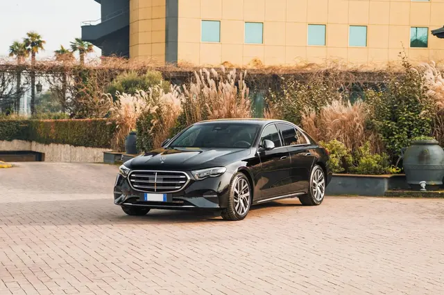 Mercedes Benz E-klasse 220d Premium Plus 2026 — Ibiza Luxury Car Rental, Ибица