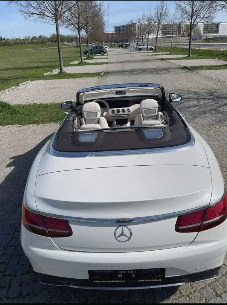 Mercedes Benz S560 Cabrio 2021, front view — Ibiza Luxury Car Rental, Ibiza. Mercedes Benz S560 Cabrio in Ibiza A Mercedes Benz S560 Cabrio hire in Ibiza combines 469…