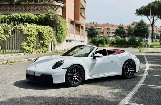 Porsche 992.2 Carrera 4 GTS Cabrio 2025 — Ibiza Luxury Car Rental, Ибица