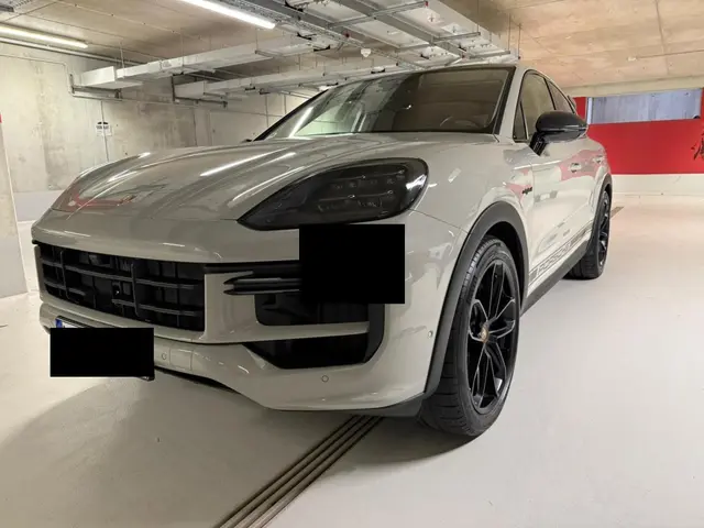 Porsche Cayenne Turbo E-Hybrid Coupé GT 2026 — Ibiza Luxury Car Rental, Ибица