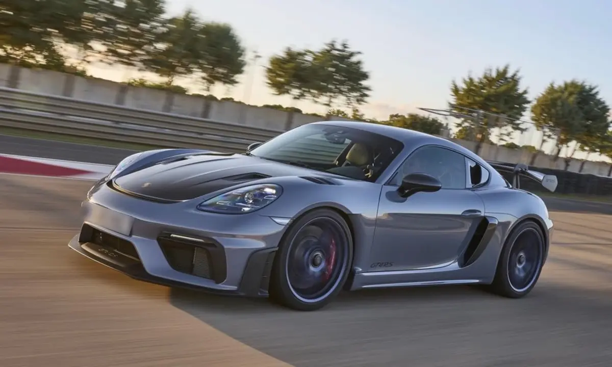 Porsche GT4 RS 2024, rear view — Ibiza Luxury Car Rental, Ibiza. Porsche GT4 RS in Ibiza A Porsche GT4 RS hire in Ibiza delivers 500 horsepower within a…