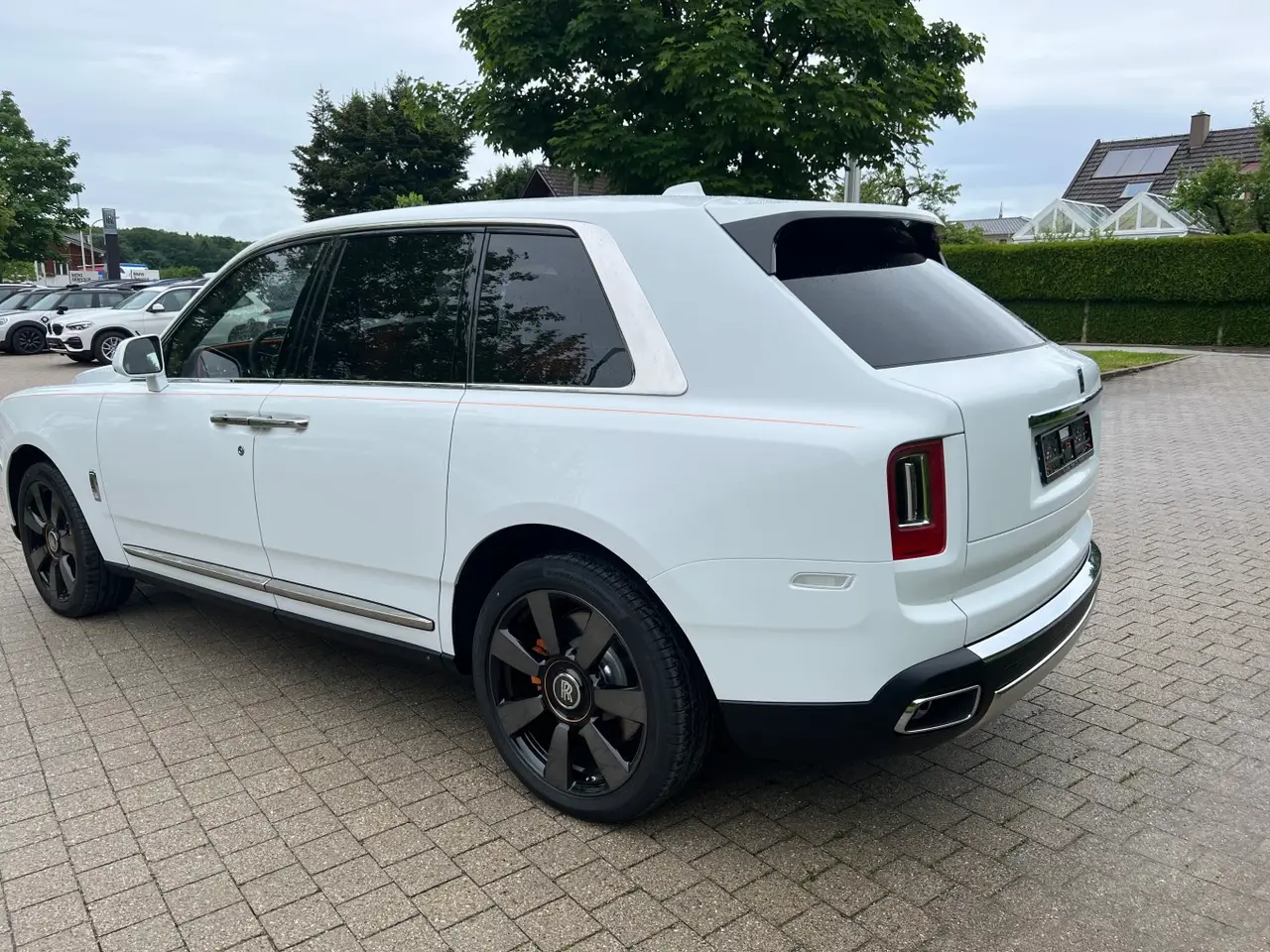 Rolls-Royce Cullinan 2022, side profile — Ibiza Luxury Car Rental, Ibiza. Command every cliff road from Cala d'Hort to Portinatx