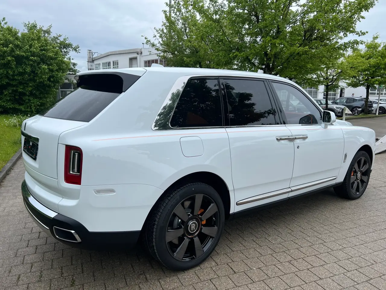 Rolls-Royce Cullinan 2022, exterior — Ibiza Luxury Car Rental, Ibiza. Command every cliff road from Cala d'Hort to Portinatx