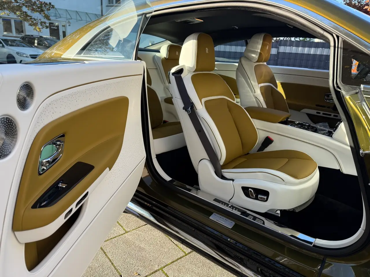 Rolls-Royce Spectre 2024, exterior — Ibiza Luxury Car Rental, Ibiza. Silent power on the clifftops above Cala d'Hort
