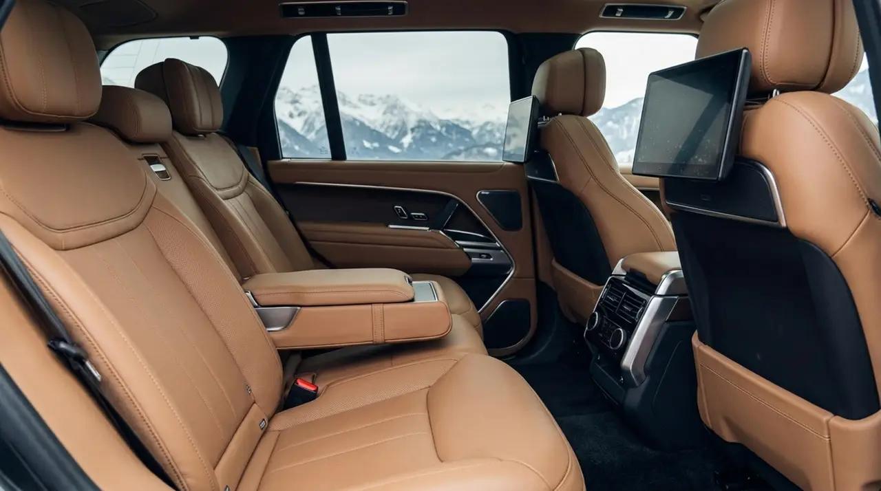Rover Range Rover Autobiography P530 2026, dashboard — Ibiza Luxury Car Rental, Ibiza. Rover Range Rover Autobiography P530 in Ibiza A Rover Range Rover Autobiography P530…