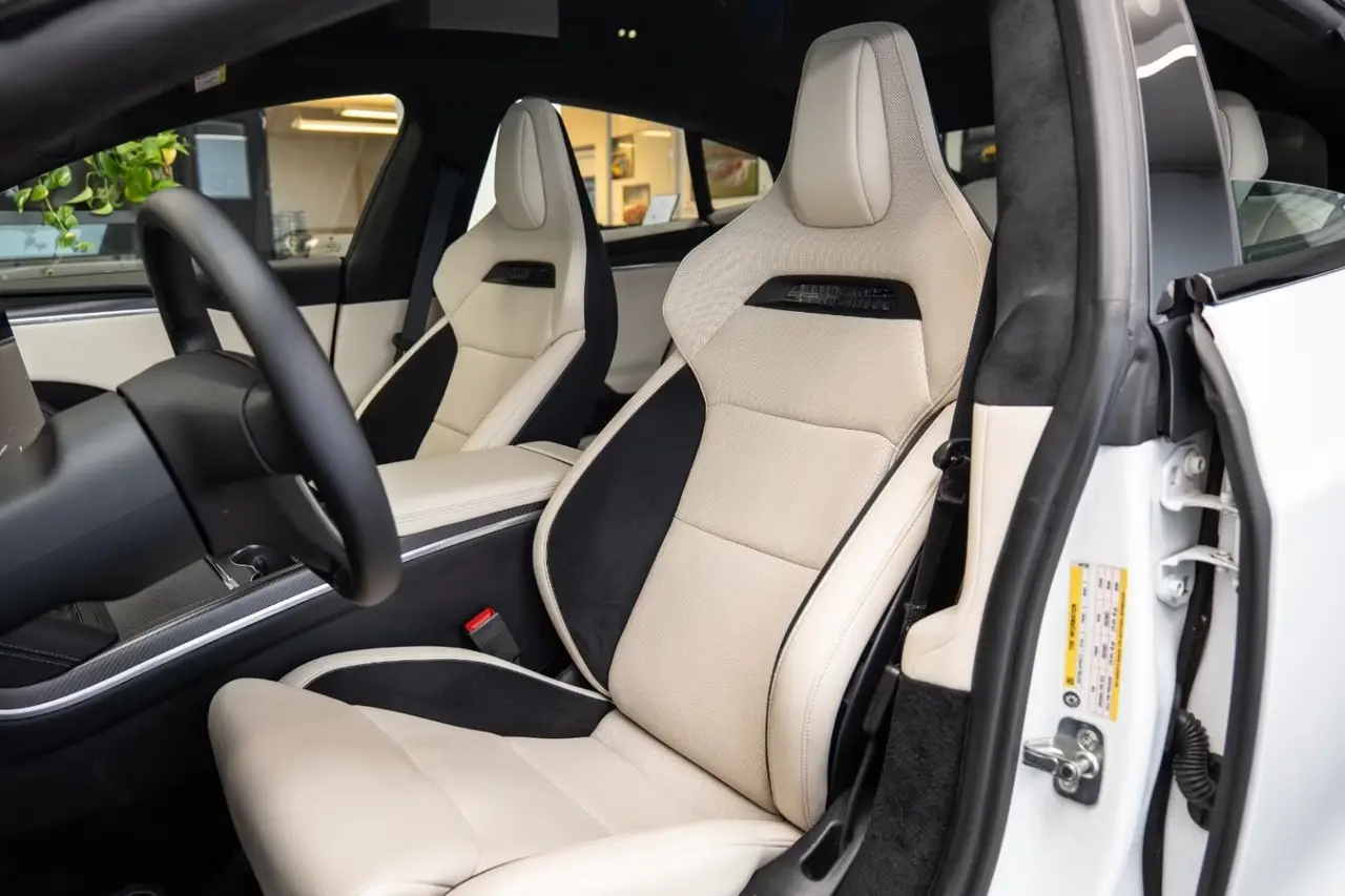 Tesla Model S Plaid 2025, rear view — Ibiza Luxury Car Rental, Ibiza. Tesla Model S Plaid in Ibiza A Tesla Model S Plaid rental in Ibiza pairs 1020 horsepower…